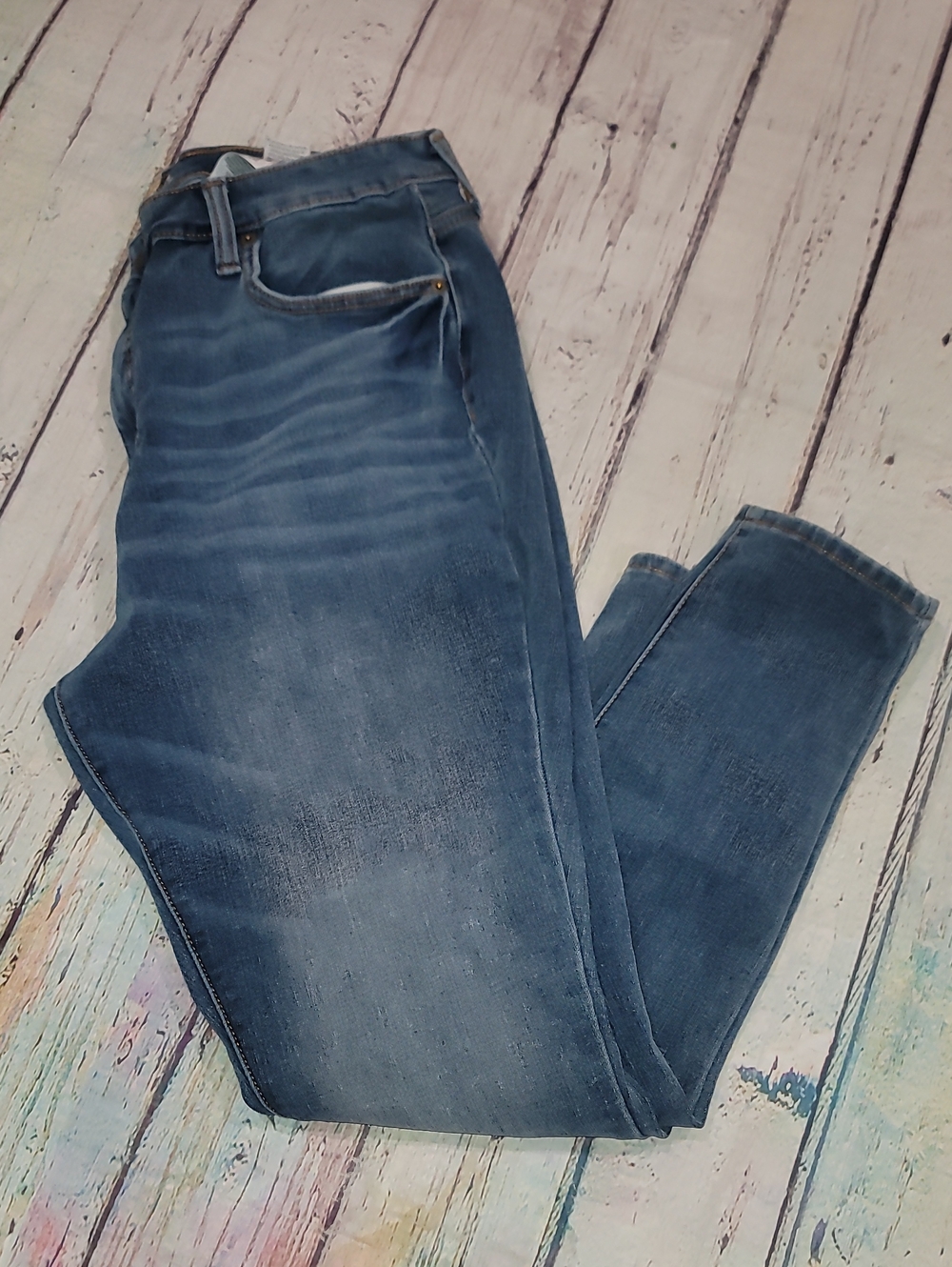 High Rise Curvy True Time Jeans